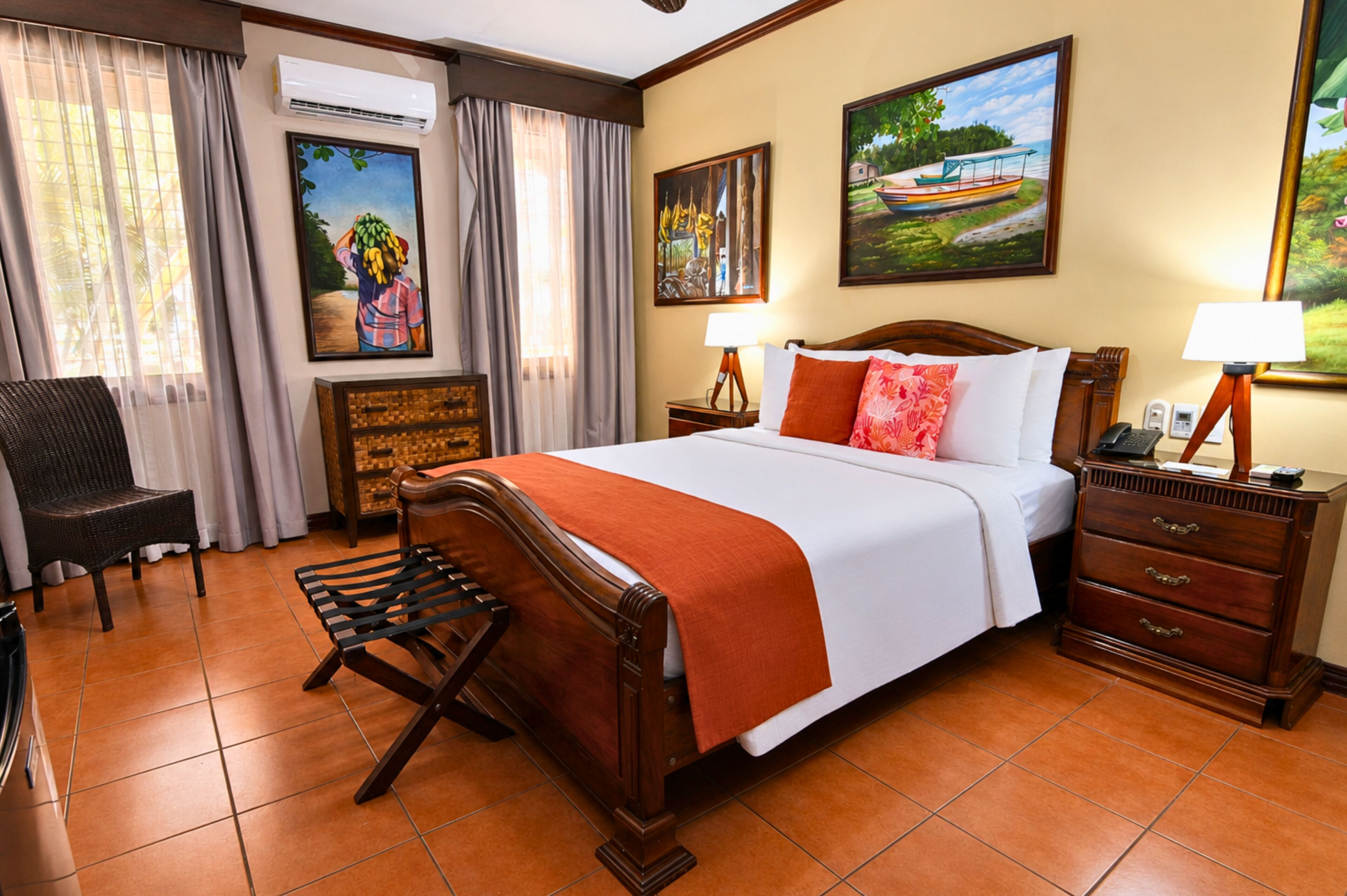 Deluxe Double Room | Premium bedding, in-room safe, desk, free rollaway beds