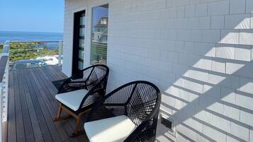 Deluxe Studio Suite | View from room