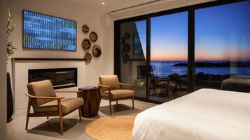 1 makuuhuone, ylelliset vuodevaatteet, pillowtop-patjalliset sängyt