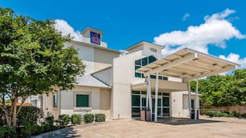 مدخل المنشأة