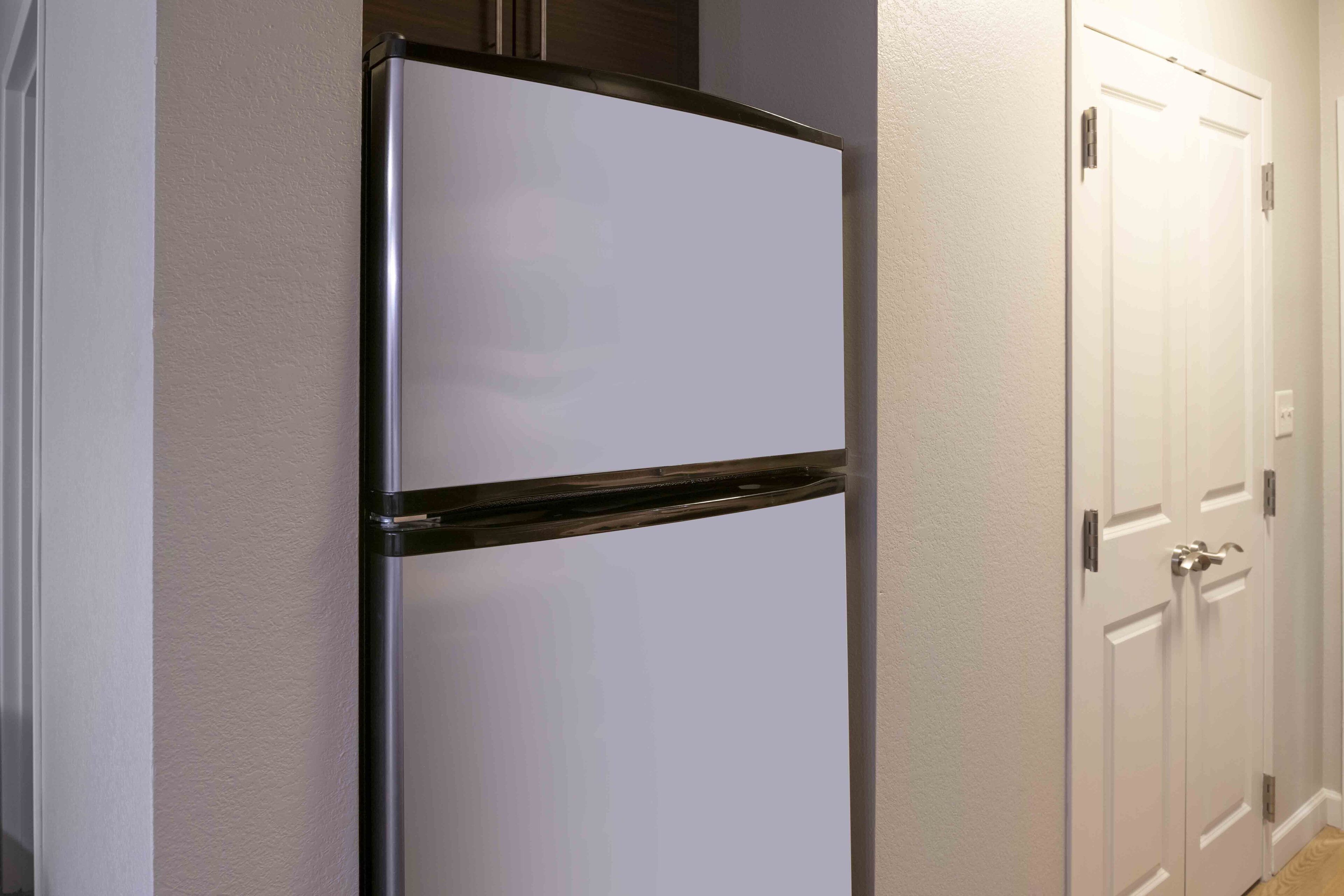 full-sized fridge, microwave, stovetop, dishwasher