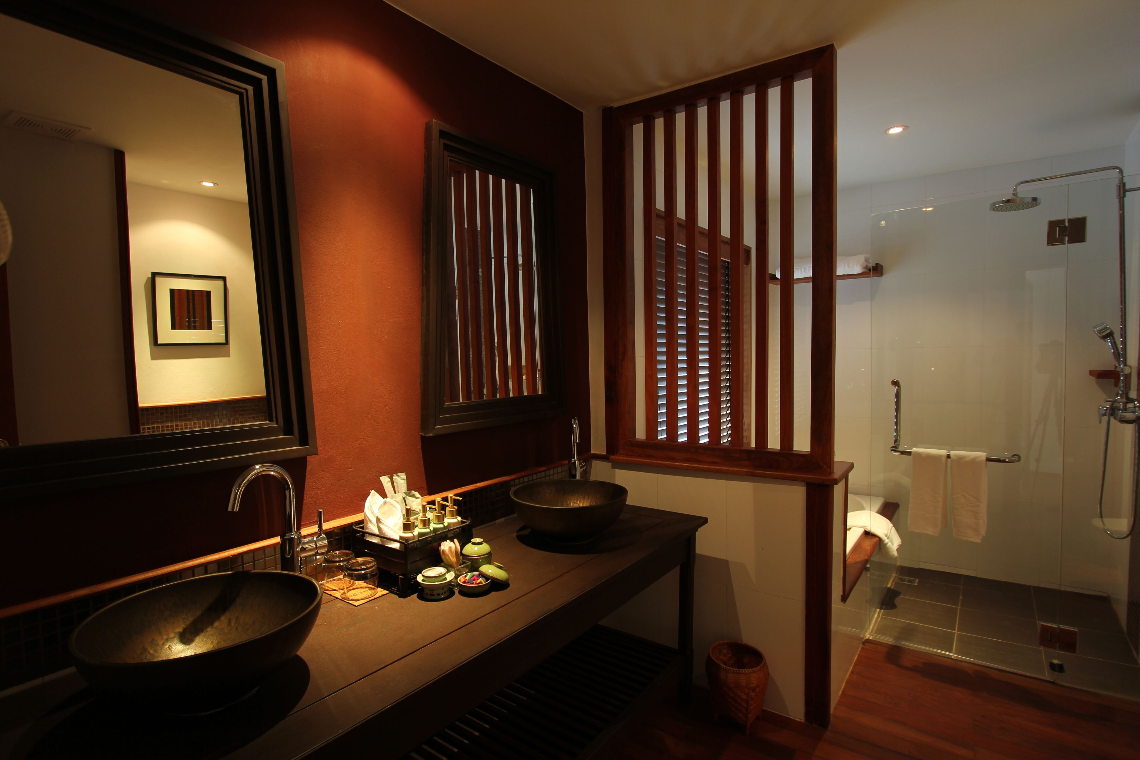 1 bedroom, premium bedding, down duvets, minibar