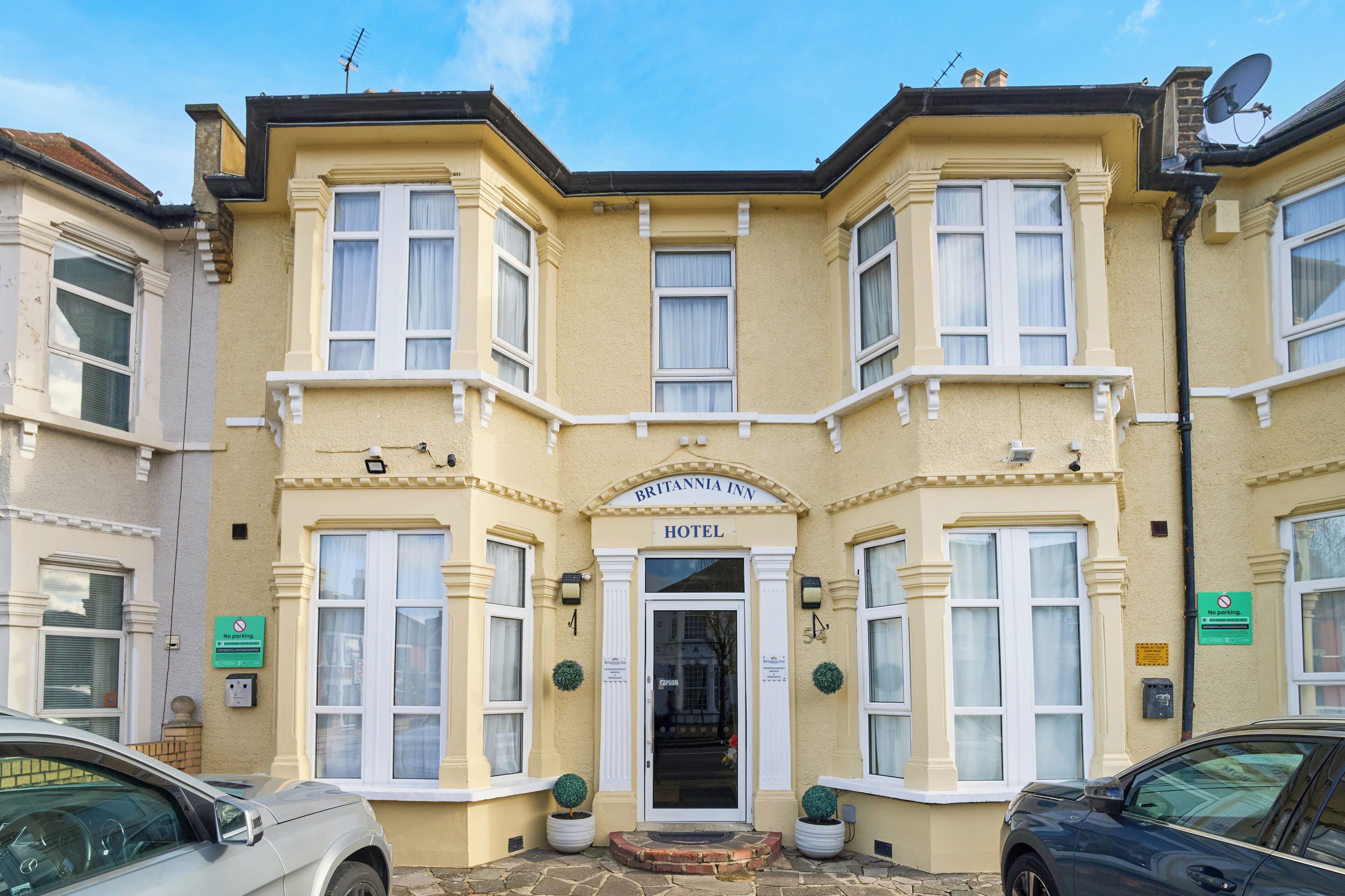 Photo - Britannia Inn Hotel