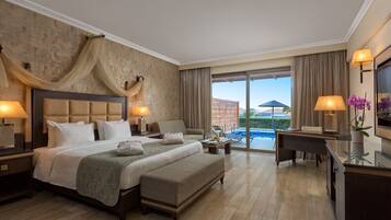 Bungalow, Private Pool | Hypo-allergenic bedding, minibar, in-room safe, desk