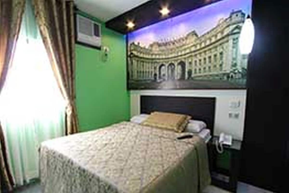 In-room safe, desk, blackout curtains, iron/ironing board (on request)