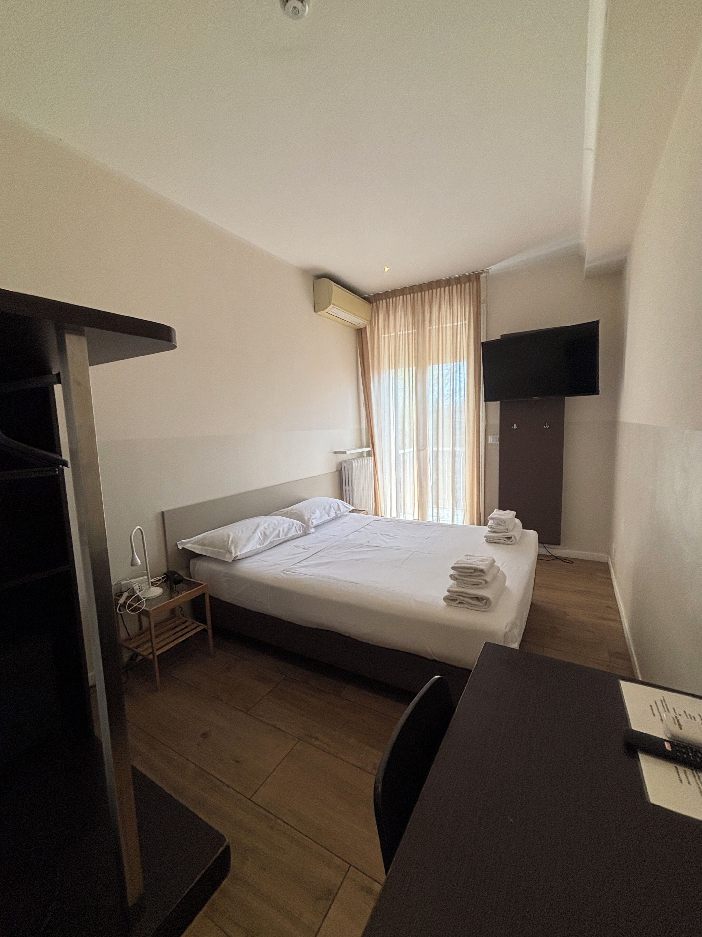 Junior Double Room | Minibar, soundproofing, free WiFi, bed sheets