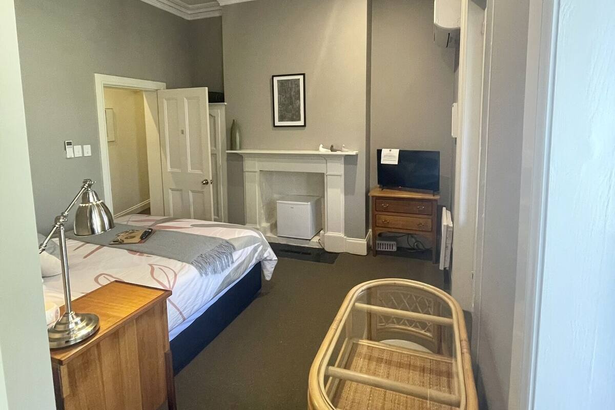 standard room, balcony | individually decorated, individually furnished, iron/ironing board