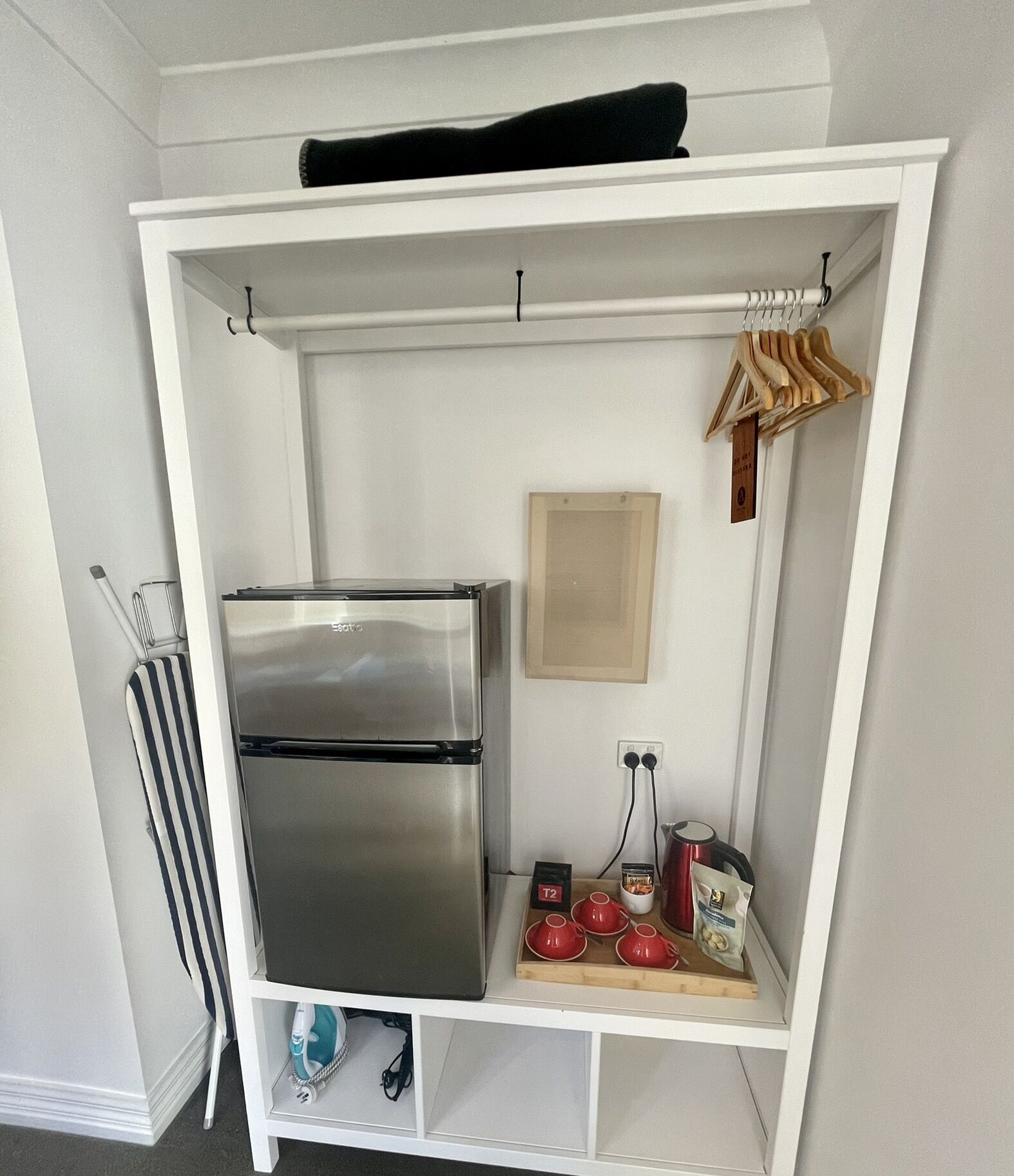 courtyard room | individually decorated, individually furnished, iron/ironing board