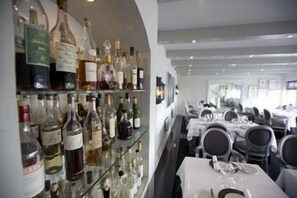 Dinner served, local cuisine, sea views  - Munkebo Kro (Munkebo)
