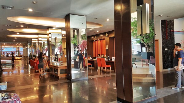 Lobby - Hotel Horison Ultima Makassar (Makassar)