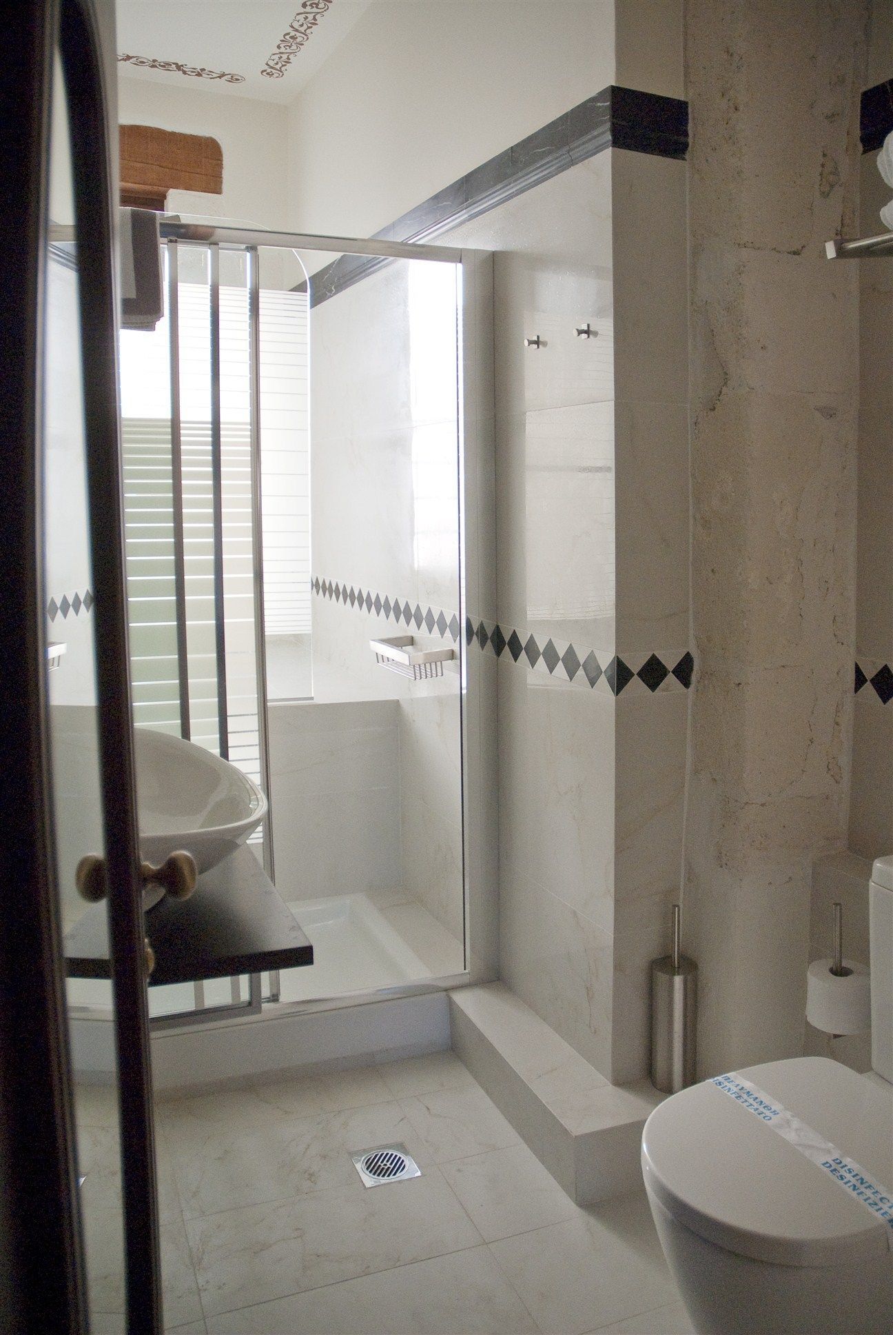 junior suite, balcony | bathroom | designer toiletries, hair dryer, bathrobes, slippers