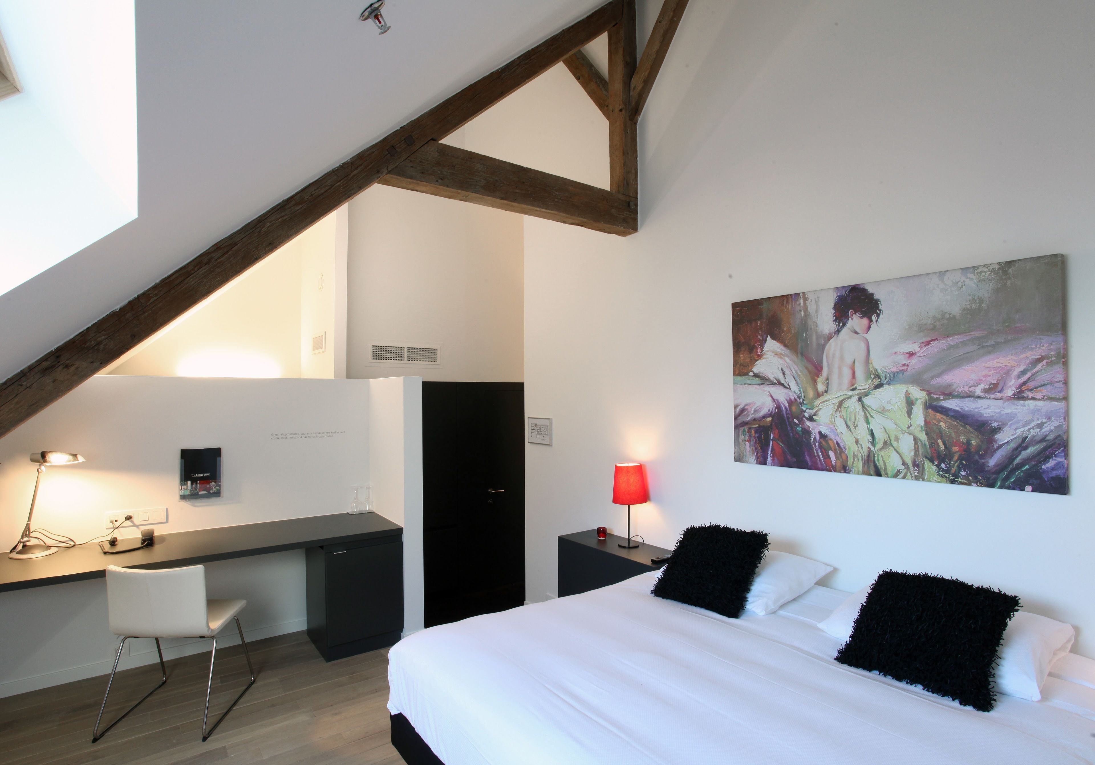 minibar, desk, free cots/infant beds, free wifi