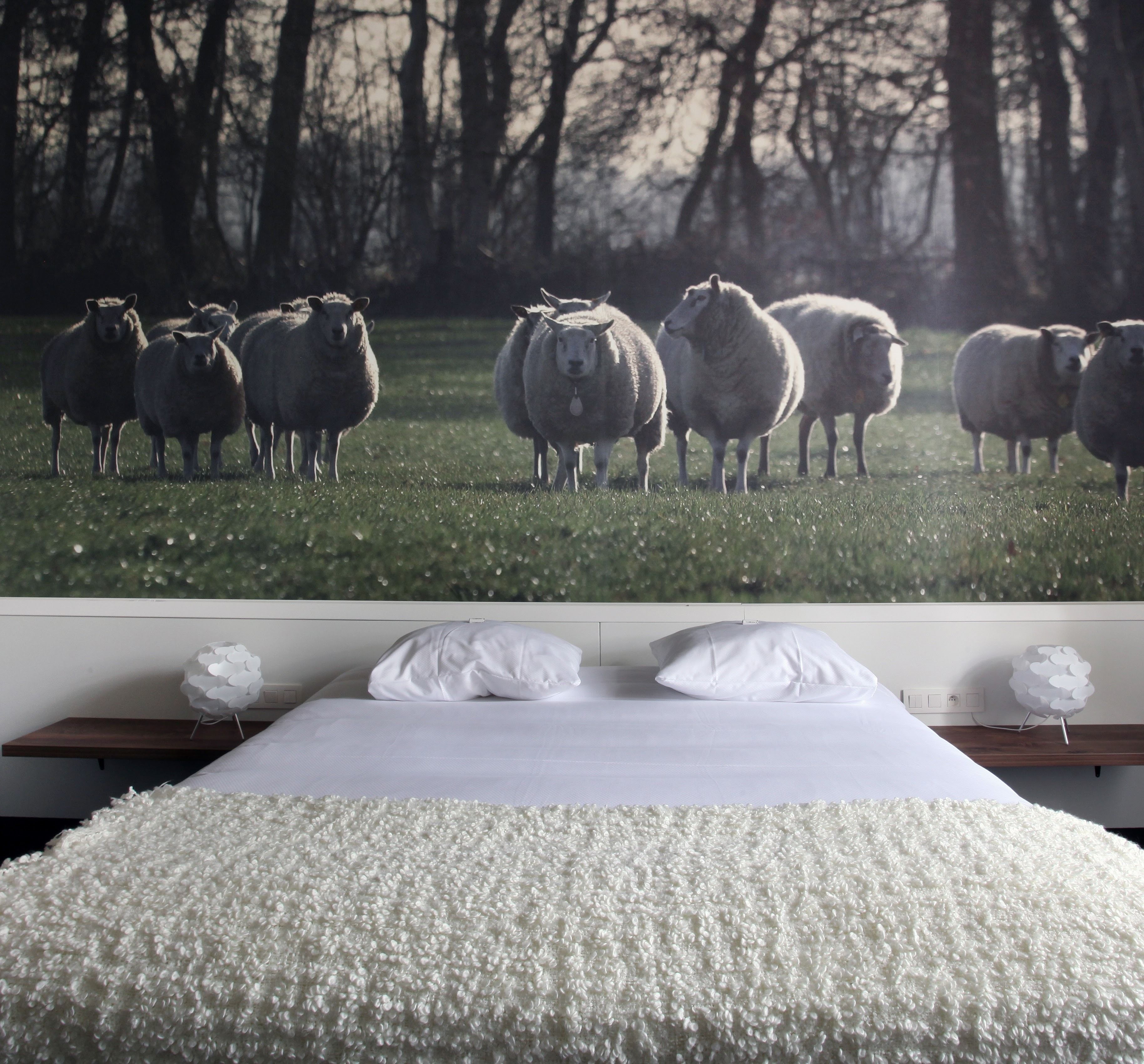 minibar, desk, free cots/infant beds, free wifi