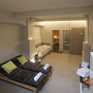 Indoor spa tub - Hotel The Lodge Vilvoorde (Vilvoorde)