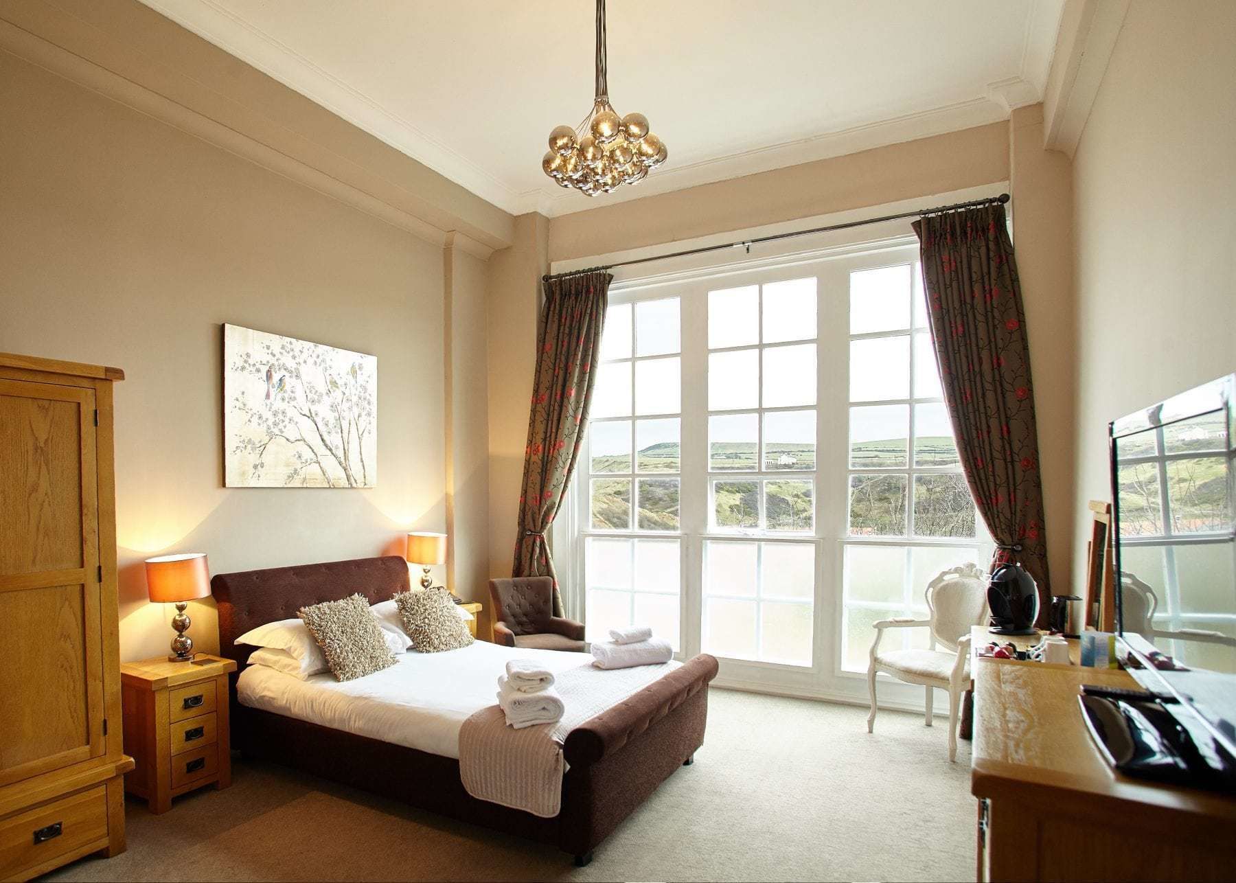 superior double room | desk, iron/ironing board, free cots/infant beds, rollaway beds