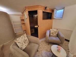 Romantic Room (Sauna for a fee) | Desk, free WiFi, bed sheets