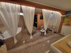 Desk, free WiFi, bed sheets - Penzion Janka (Brno)