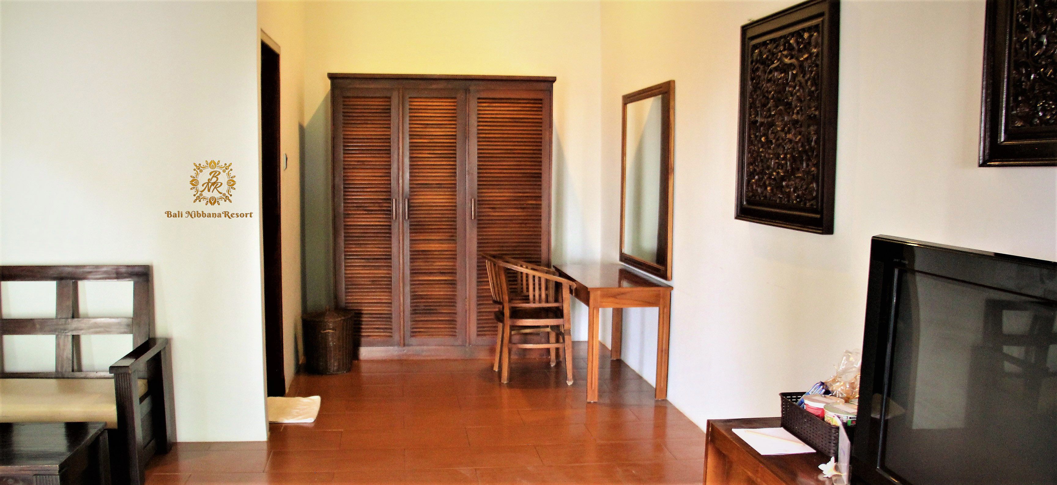 deluxe room, garden view | room amenity