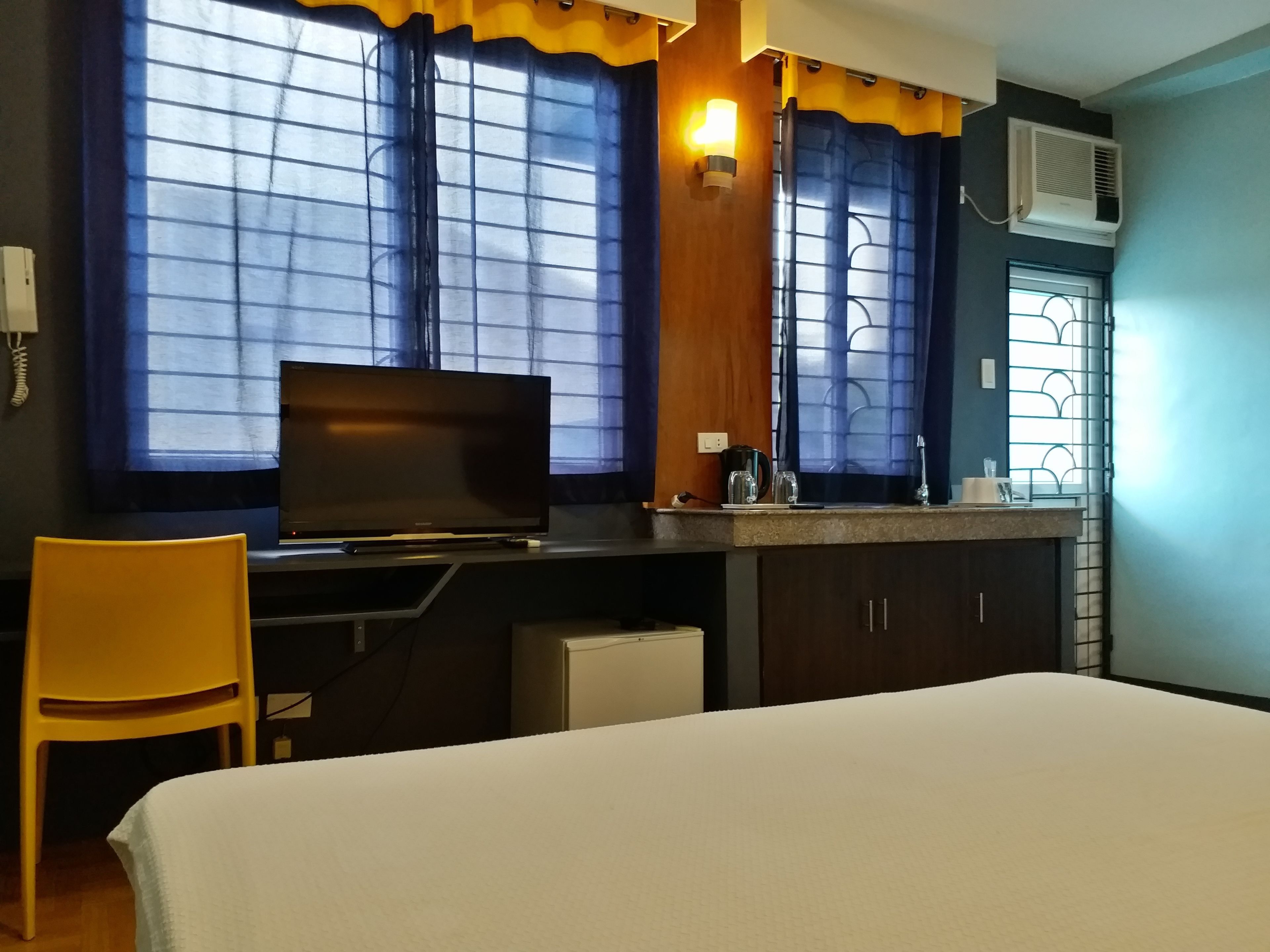 In-room safe, individually furnished, desk, free WiFi