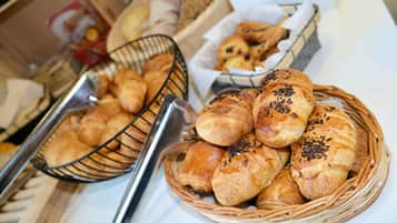 Sarapan prasmanan