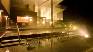 Free toiletries, bathrobes, slippers, electronic bidet