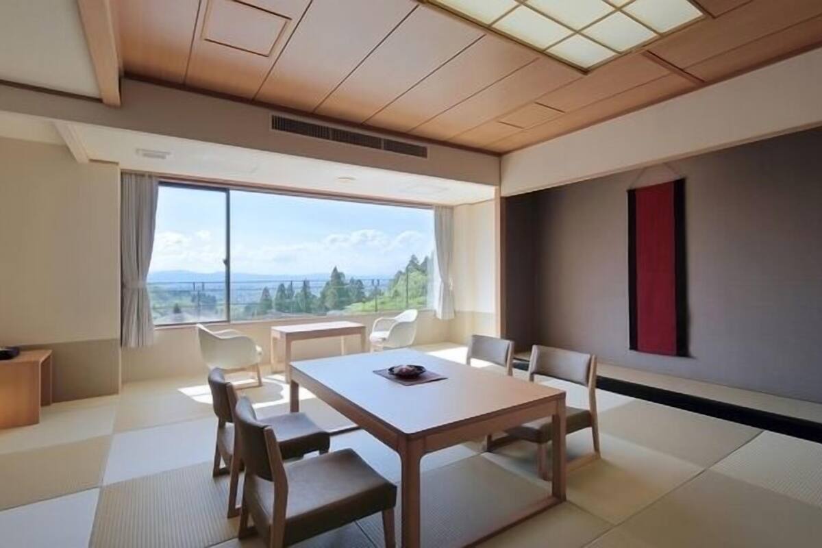 Rom i japansk stil, ikke-røyk (Suzakutei, Castle Town Side) | Safe på rommet, wi-fi (inkludert) og sengetøy