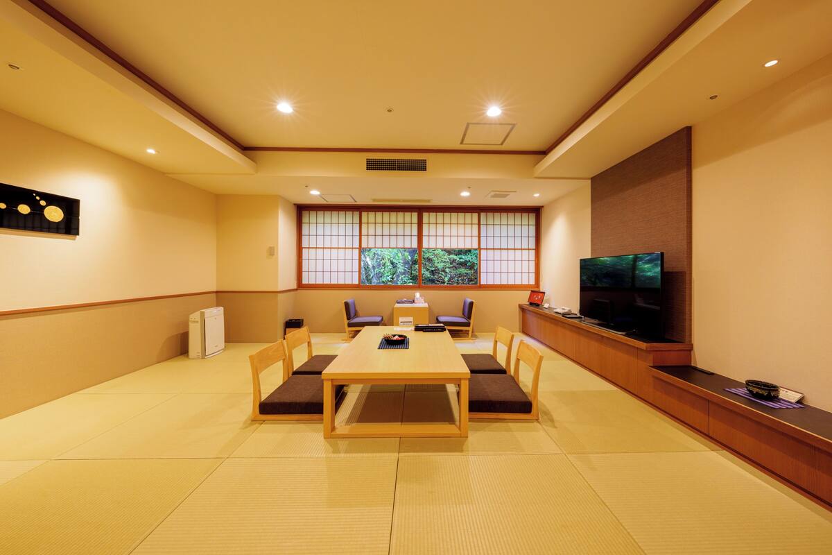 Rom i japansk stil, ikke-røyk (Suzakutei, Sai Floor) | Safe på rommet, wi-fi (inkludert) og sengetøy