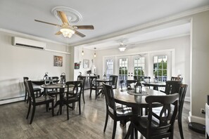 Dining - The Inn at Ocean Grove (Ocean Grove)