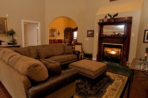 Interior entrance - Southern Grace Bed & Breakfast (Brandenburg)
