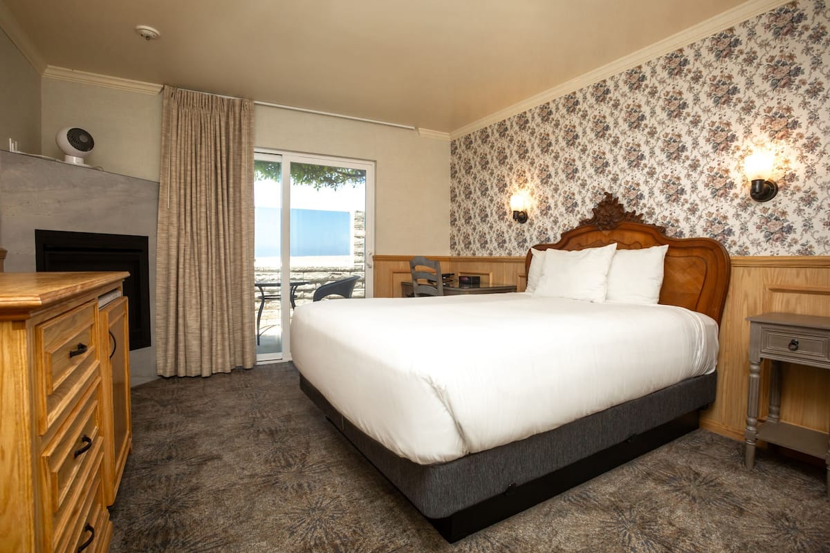 Chambre Standard, non-fumeurs (ADA Roll in Shower) | Wi-Fi gratuit, draps fournis
