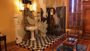 Double Room, Ensuite, River View (Room 02) | 1 bedroom