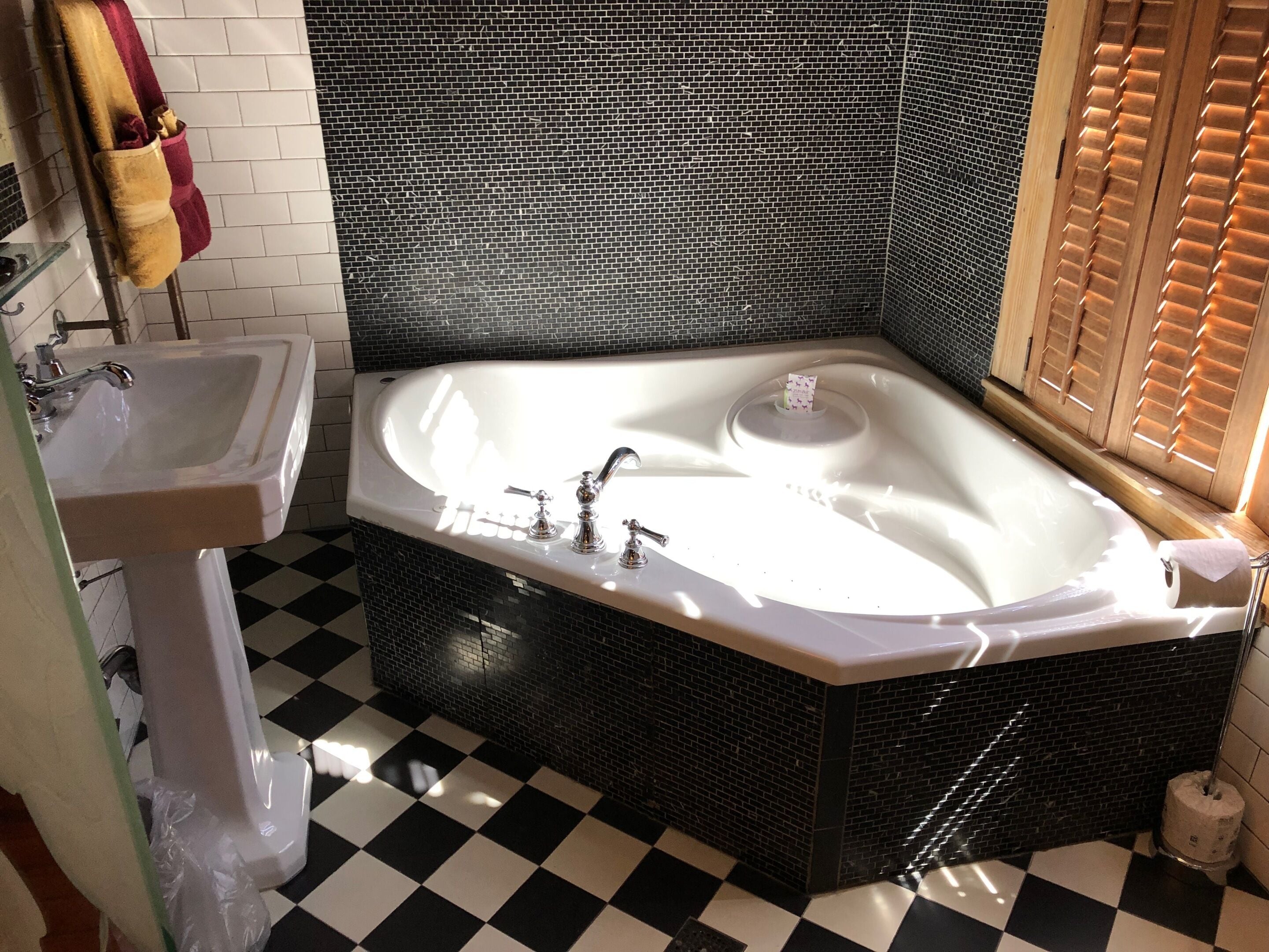 double room, ensuite, city view (room 06) | 1 bedroom