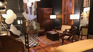Double Room, Ensuite, River View (Room 14) | 1 bedroom