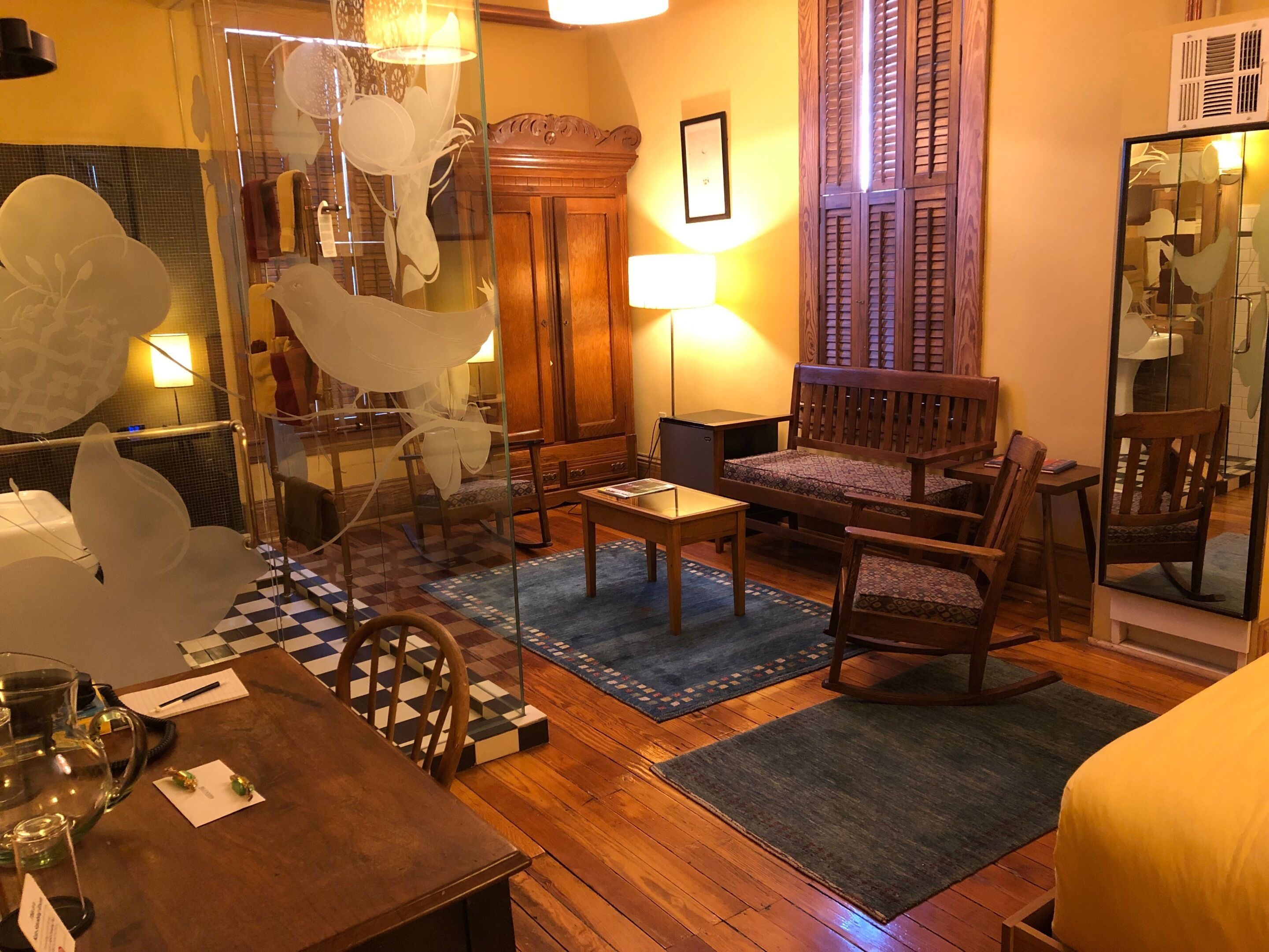 double room, ensuite, river view (room 02) | 1 bedroom