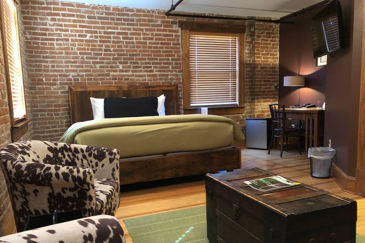 Double Room, Ensuite, River View (Room 30) | 1 bedroom