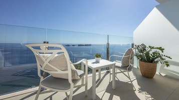Chambre Exécutive, 1 trÚs grand lit, vue mer | Vue de la chambre