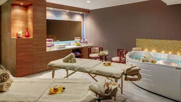 Couples treatment room(s), sauna, Turkish bath/hammam, body treatments