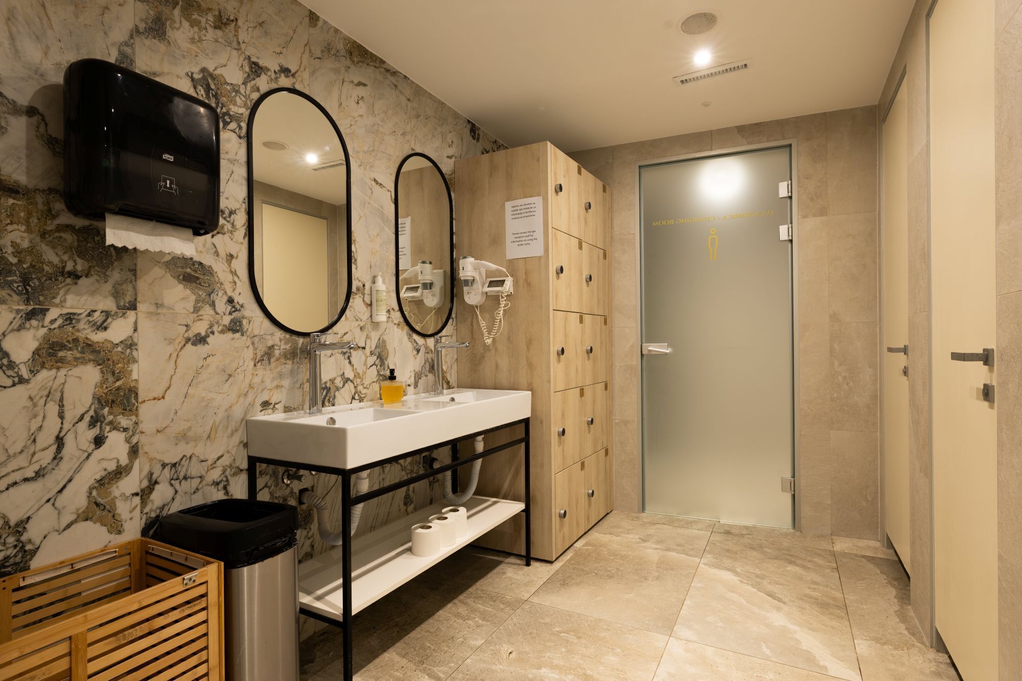 couples treatment room(s), body treatments, aromatherapy