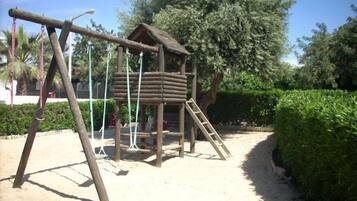 AuĂen-Kinderspielplatz