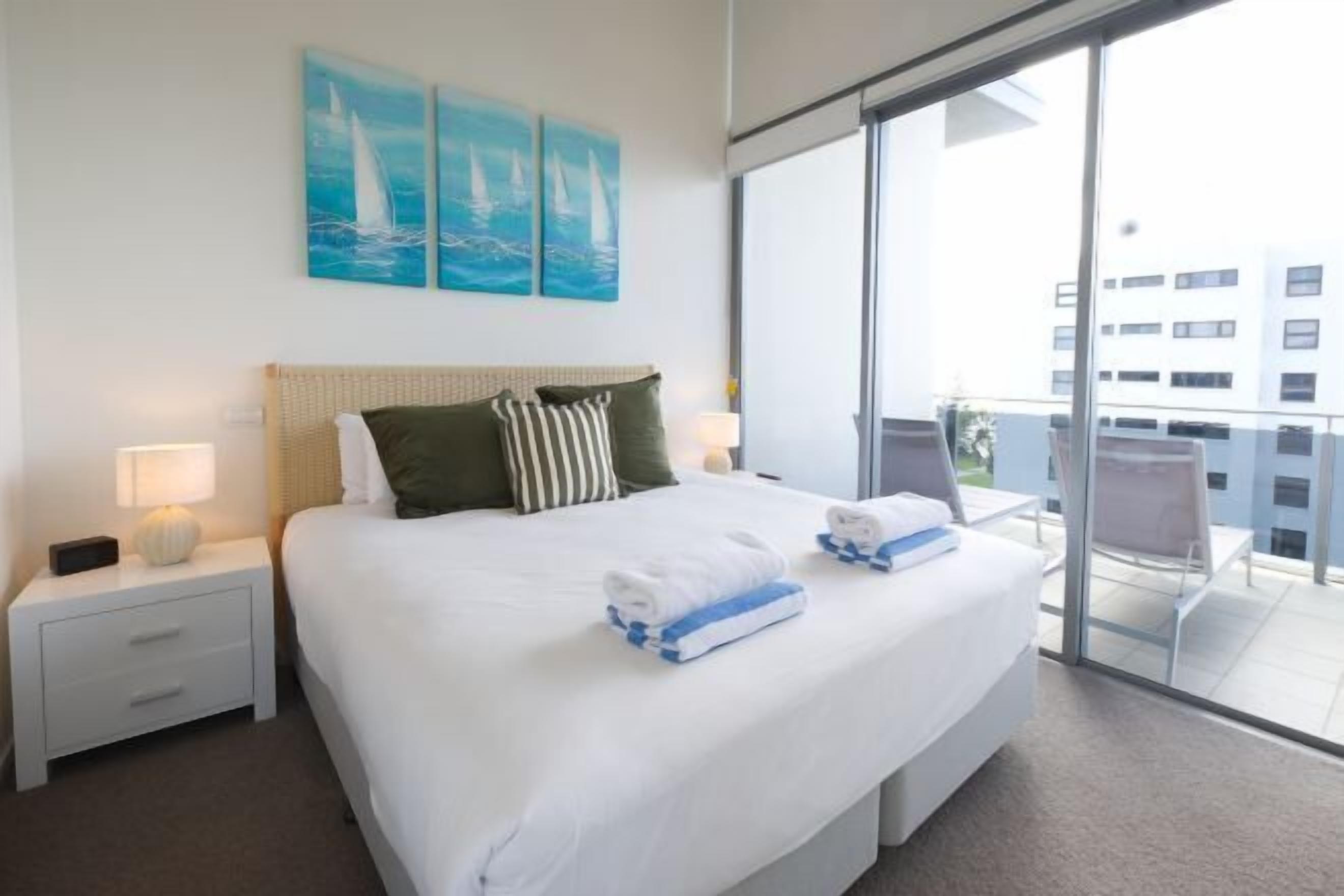 1 chambre, espace de travail pour ordinateurs portables