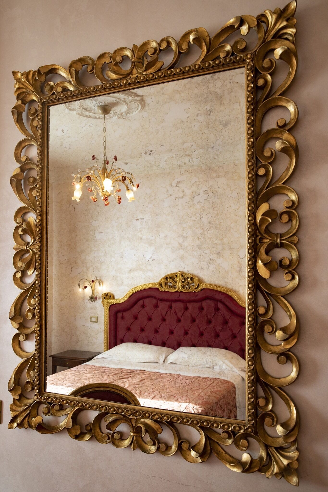Ropa de cama de alta calidad, cubrecamas y colchones con pillow-top 