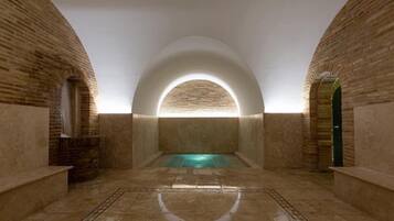 Couples treatment rooms, Turkish bath, body treatments, hydrotherapy