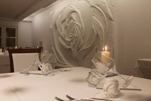 Breakfast, lunch, dinner served; Italian cuisine, sea views  - L'Antico Uliveto (Potenza Picena)