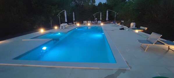 Seasonal outdoor pool