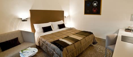 Luxury Double or Twin Room | 2 bedrooms, Frette Italian sheets, premium bedding, minibar