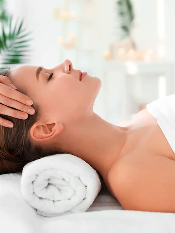Aromatherapy, body scrubs, reflexology, 1 treatment room
