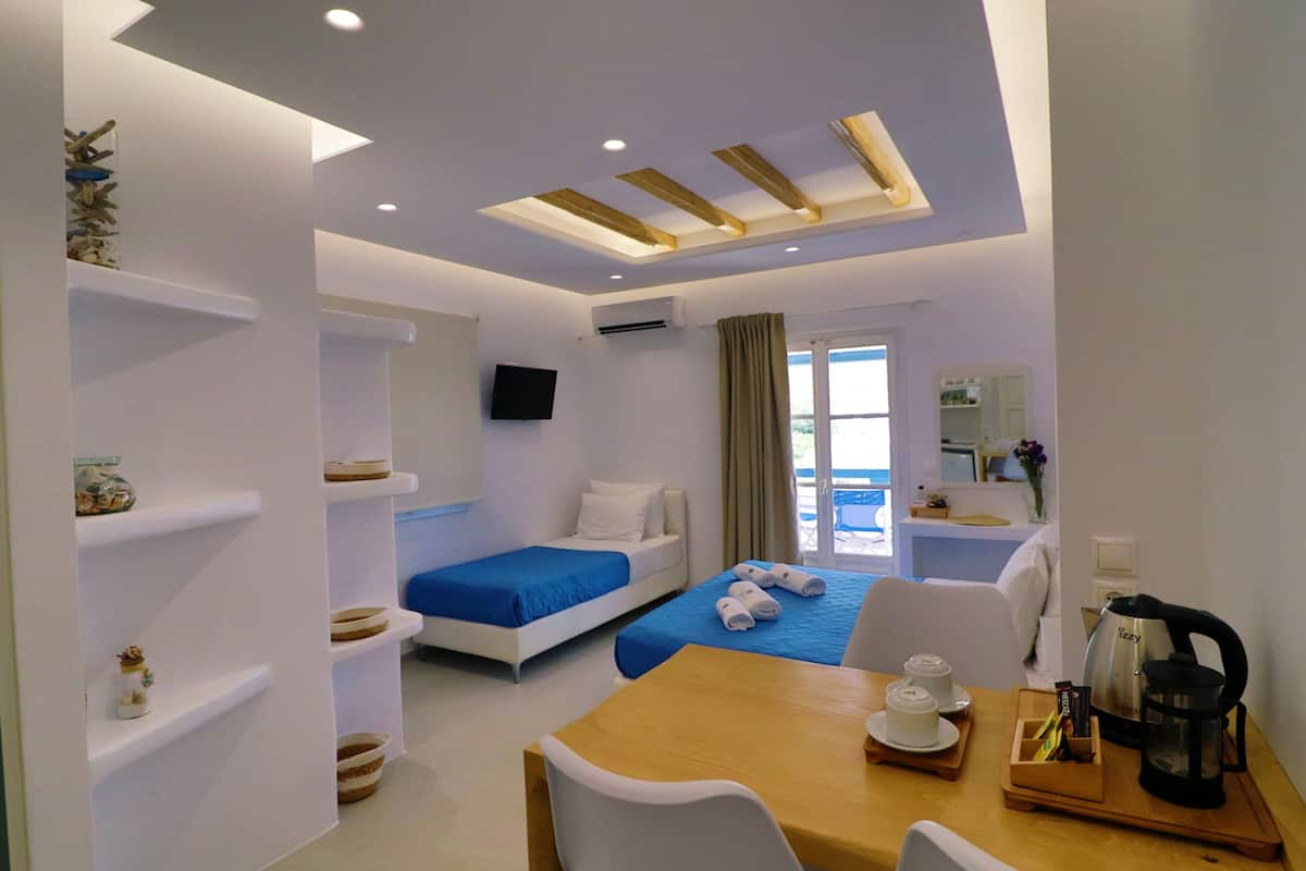 Comfort Double Room, Garden View | Premium bedding, memory foam beds, in-room safe, laptop workspace