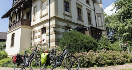 Villa Fantasia Budget Boutique Hotel