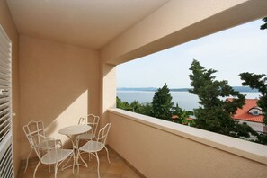 Single Room, Balocny, Sea View | Balcón