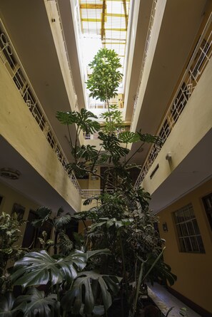 Interior - Galaxia (Huaraz)